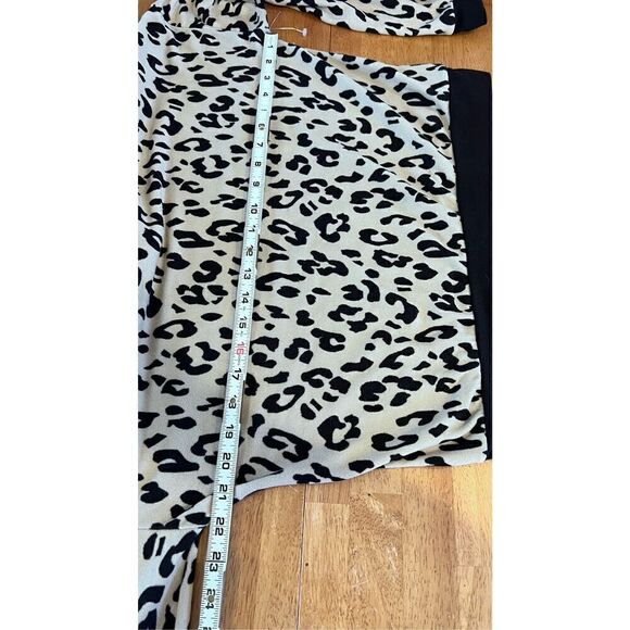 Tarte Leopard Print Crop Hoodie Sweatshirt Womens SZ L - Picture 8 of 9